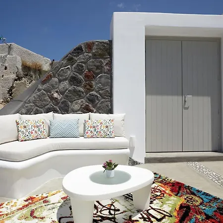 빌라 -foinikia - Luxury Cave - A Wonderful 2 Bedroom - Hot Tub *